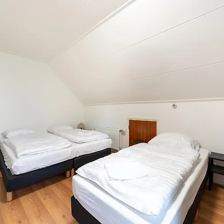 In With Hot Tub, Cleaning Included Holiday home