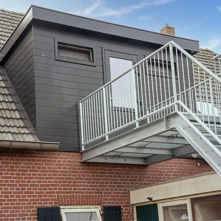 Holiday home In With Hot Tub, Cleaning Included
